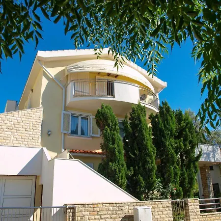 Kristi Complex Near The Sandy - By Ta Leut Agency Penzion