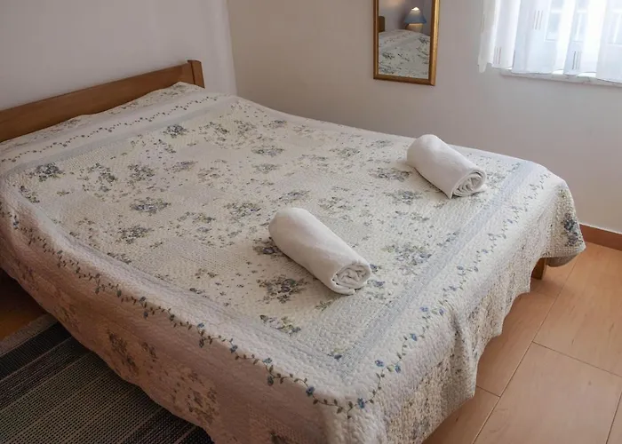 Vendégház Kristi Complex Near The Sandy - By Ta Leut Agency