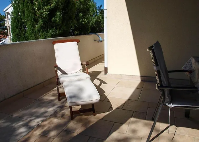 Kristi Complex Near The Sandy - By Ta Leut Agency 게스트하우스