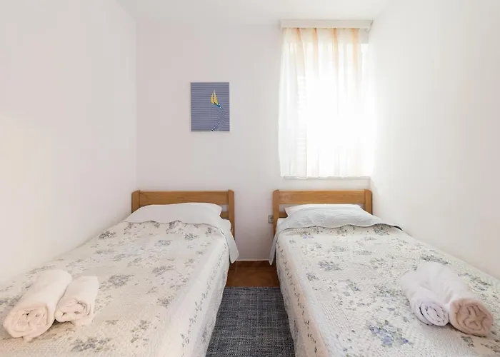 Kristi Complex Near The Sandy - By Ta Leut Agency